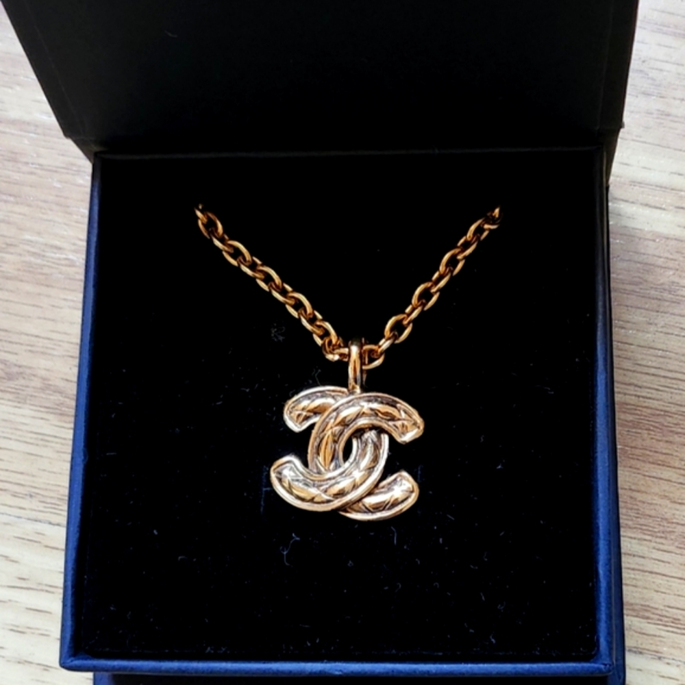 Chanel Quilted CC Pendant Necklace